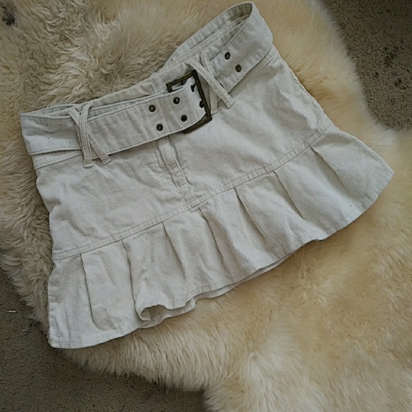 PMK basic Dresses & Skirts - White short flirty mini skirt pleats with belt 34